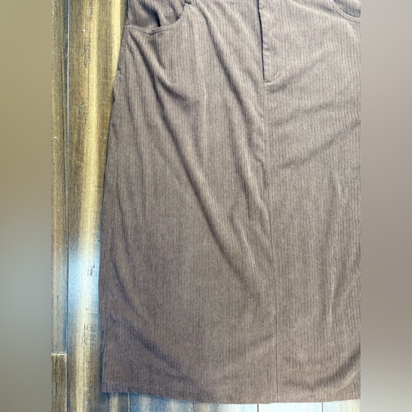 Cider Plus Size 2X Brown Corduroy Midi Maxi High Waisted Skirt Pockets - Picture 5 of 11